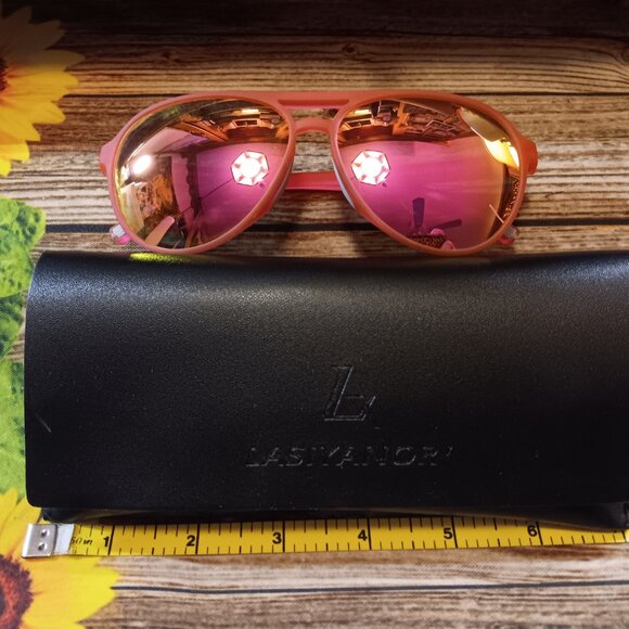 Similar items Sponsored Feedback on our suggestions | See all Lasiyanor Lightw - Picture 1 of 6